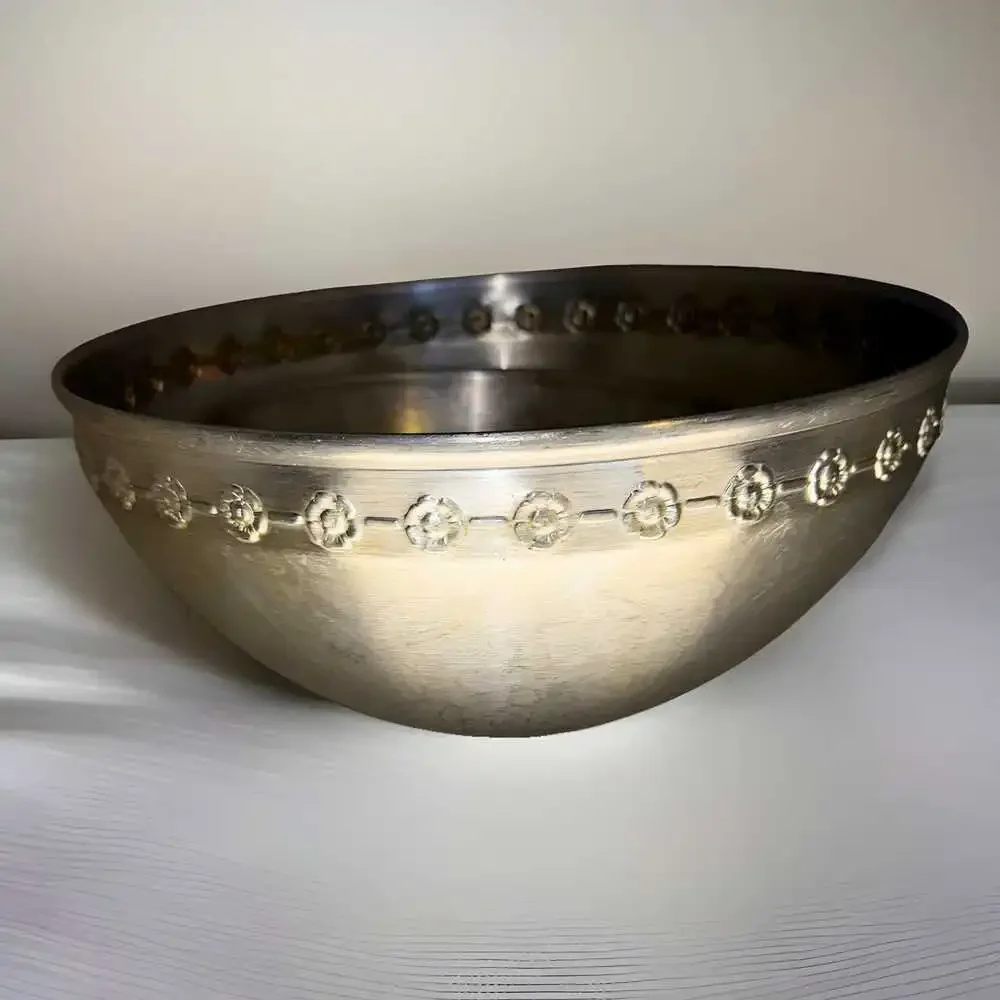 Vintage Aluminum Nesting Bowl Set Large Serving with 4 Small Mid Century Floral